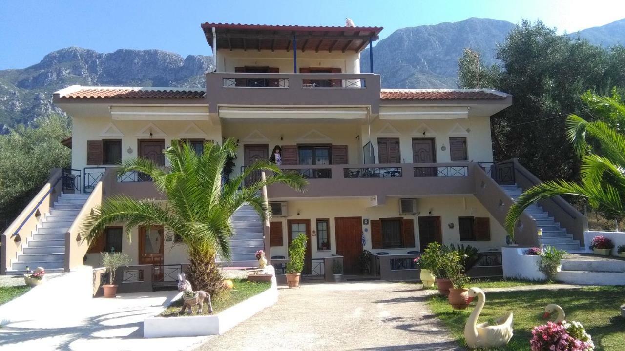 Mιχαλης Apartments Paramythia Exterior photo
